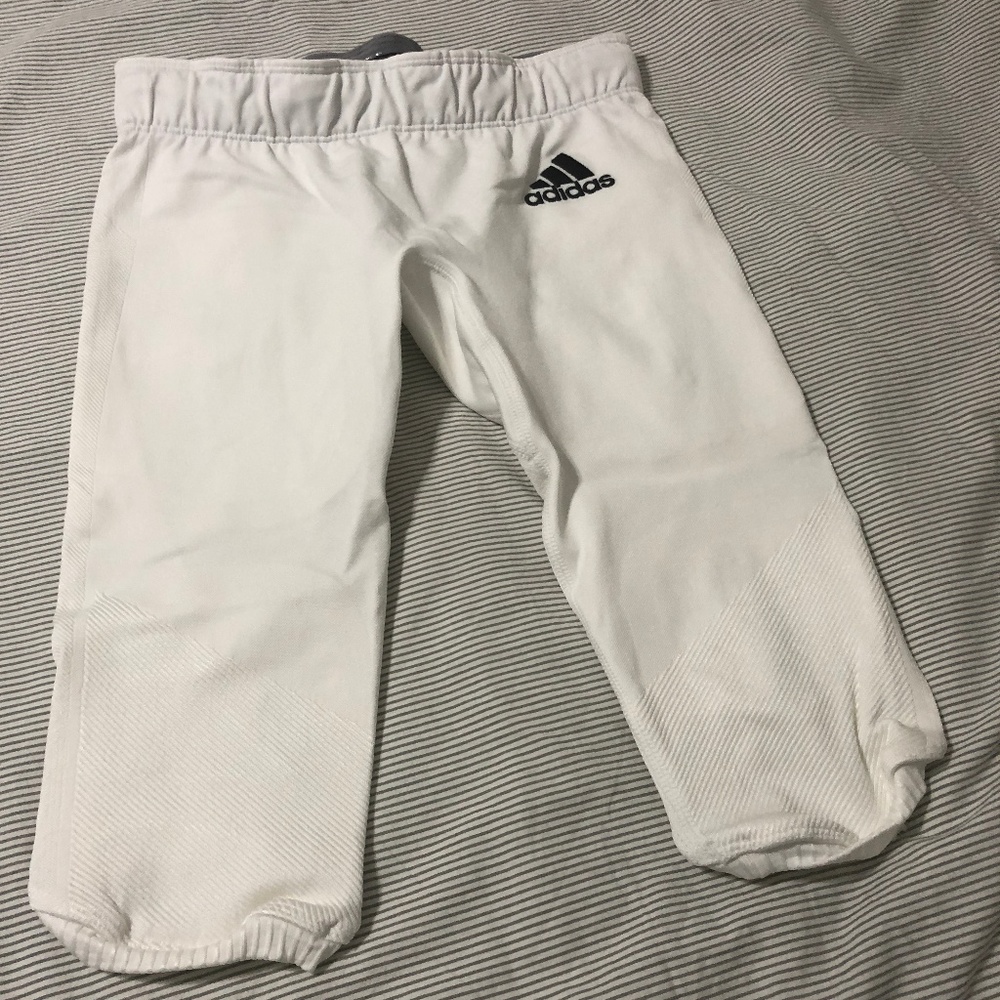 adidas Football pant NWT